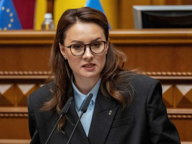 Ukraines Zelenskyy announces cabinet reshuffle, replaces PM SvyrydenkoYulia Svyrydenko to step down amid government shake-up aimed at prioritising foreign policy and security goals. #News #Ukraine #YuliaSvyrydenko #PMSvyrydenko