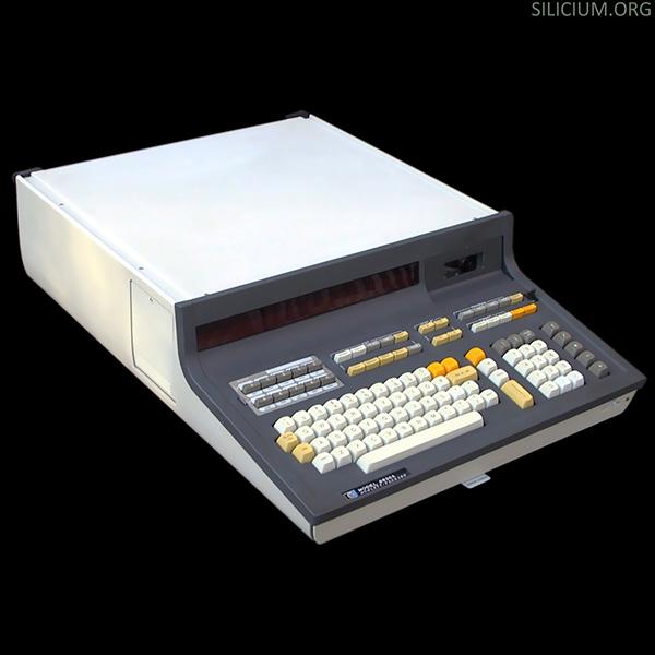 Vendu près de 6 000 $ en 1973. À ce prix-là, la machine n’avait pas besoin d'antivirus : le prix lui-même immunisait 99 % de la population.