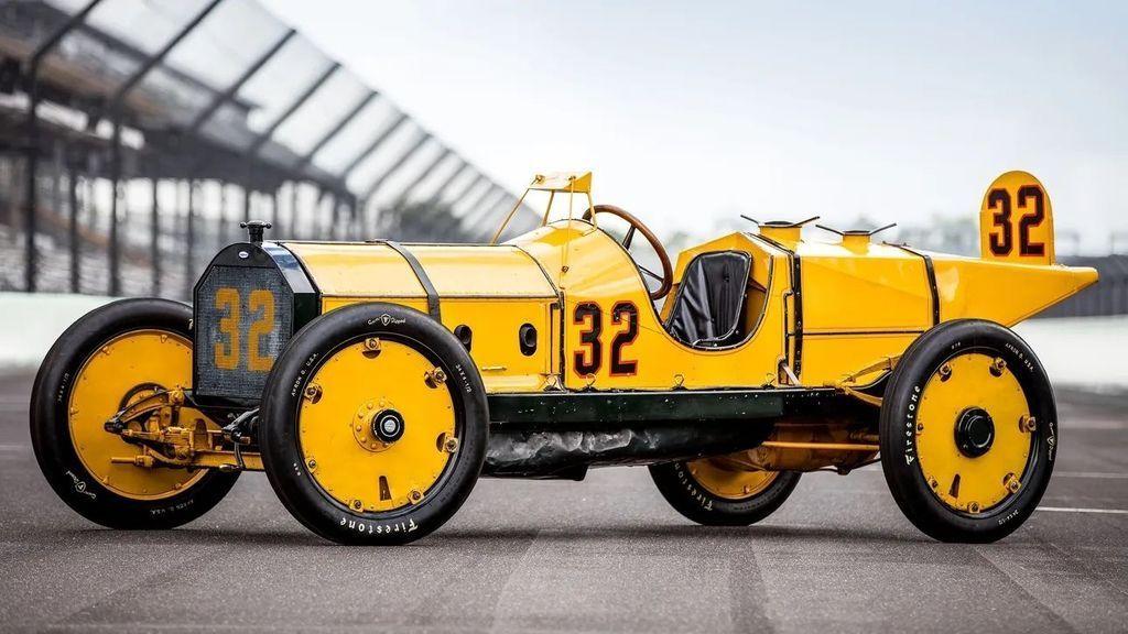 Posted media