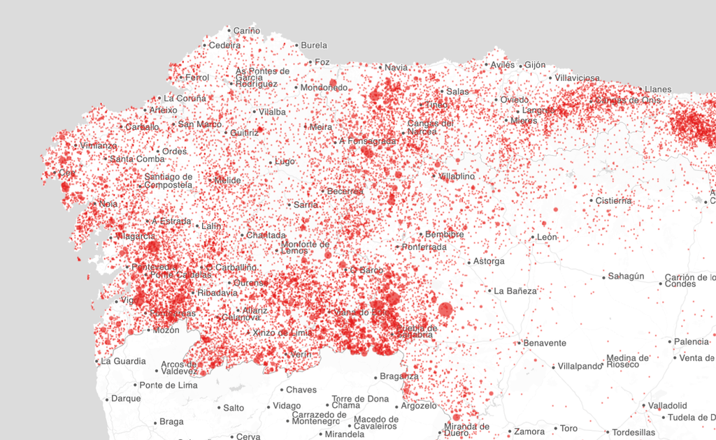 Captura del mapa interactivo de incendios forestales de Civio que muestra en puntos rojos todos los incendios provocados intencionadamente entre 1983 y 2021.