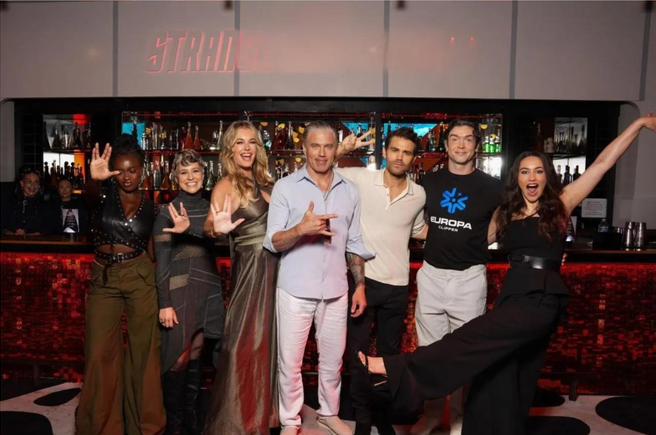 The SNW cast in front of the SNW Display and bar at SDCC: Celia Rose Gooding, Melissa Navia, Rebecca Romijn, Anson Mount, Paul Wesley, Ethan Peck, Christina Chong.