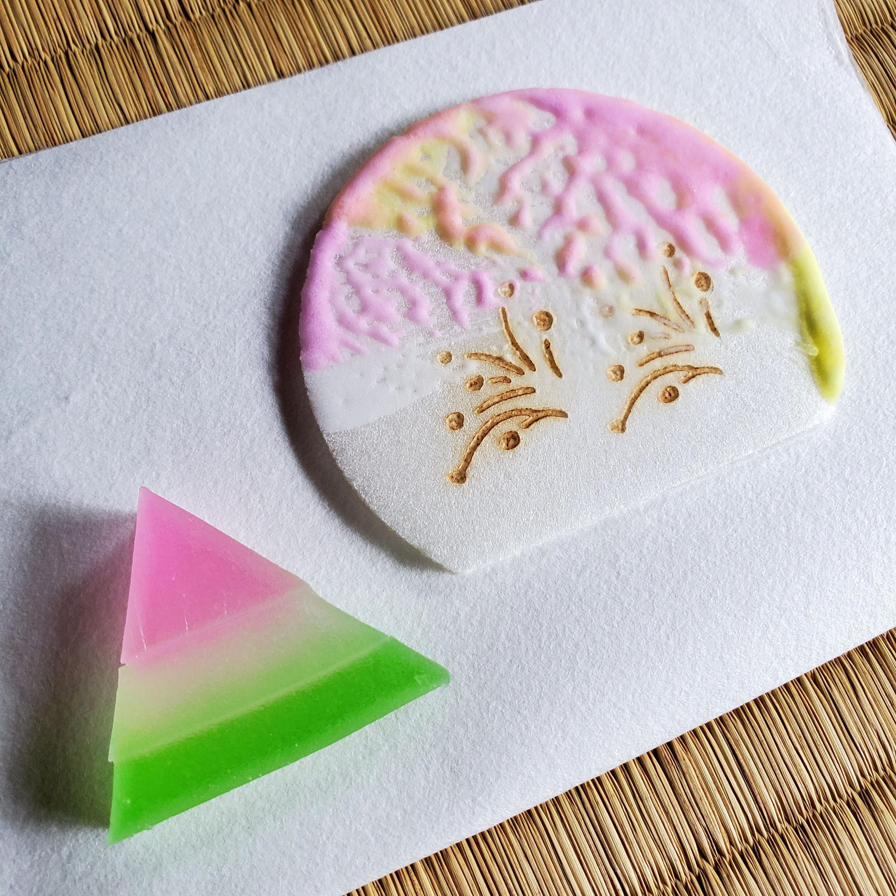 Dried sweets for summer...a jelly in the shape of a watermelon slice, and a wafer featuring fireworks.