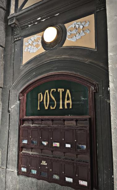 Posted media