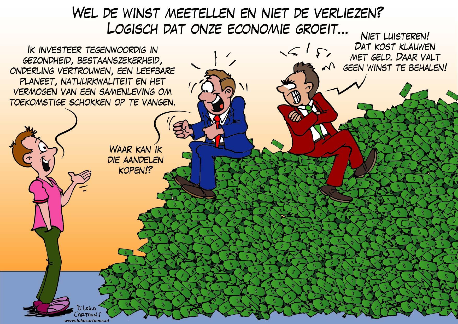 De cartoon bekritiseert de manier waarop economische groei wordt gemeten. De titel stelt dat alleen winst wordt meegeteld en niet de verliezen. Links zegt een persoon dat hij investeert in gezondheid, bestaanszekerheid, vertrouwen, natuur en weerbaarheid van de samenleving. Dat zijn waardevolle investeringen, maar ze leveren geen directe financiële winst op. In het midden vraagt iemand enthousiast waar hij aandelen kan kopen, wat de focus op geld en rendement benadrukt. Rechts zit een man op een enorme geldberg en roept dat luisteren geld kost en geen winst oplevert. De geldberg symboliseert rijkdom en economische groei, terwijl maatschappelijke en ecologische waarden worden genegeerd. Door de overdrijving, de tegenstelling tussen de personages en de ironische teksten laat de cartoon zien dat het bbp vooral financiële winst beloont, terwijl belangrijke maatschappelijke kosten en baten buiten beeld blijven.