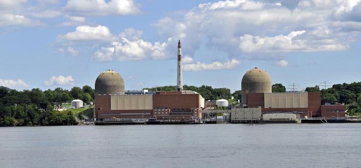 Kernkraftwerk Indian Point am Hudson River
Autor: By Tony - https://www.flickr.com/photos/tonythemisfit/2755502911/
Lizenz: CC BY 2.0