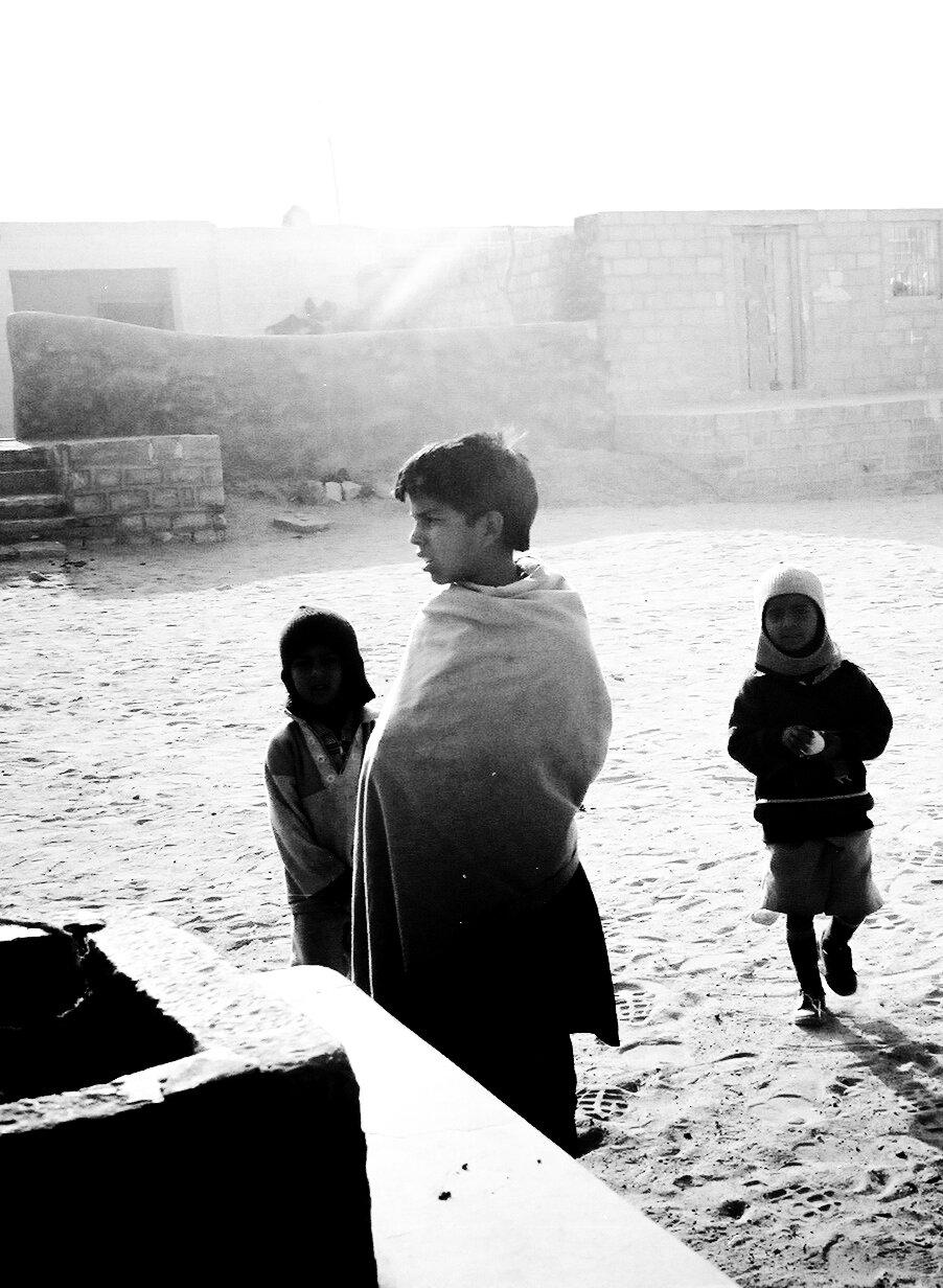 in a village in a desert of Jaisalmer India — film, 2004