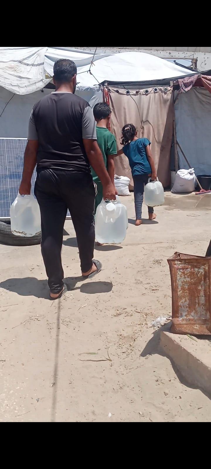 💔🙏 Please stop for a moment and listen to us.

We are living in tents under extremely harsh conditions, struggling with intense heat, suffocation, and exhaustion. 🥵⛺️💔

I am not a scammer. All I want is to live with dignity with my family and provide them with food, medicine, and basic necessities. 🙏❤️

If you cannot donate, please just share our voice. 📢🆘
Maybe your share will reach someone who can help us. 🤲🇵🇸

https://chuffed.org/project/189777-help-hanans-four-children-survive

#Gaza #Palestine #Photography
