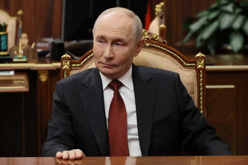 Ukraine war live: Putin pulls ambassador from LondonAndrey Kelin reportedly left his role in July #News #Ukraine #Russian #Russia