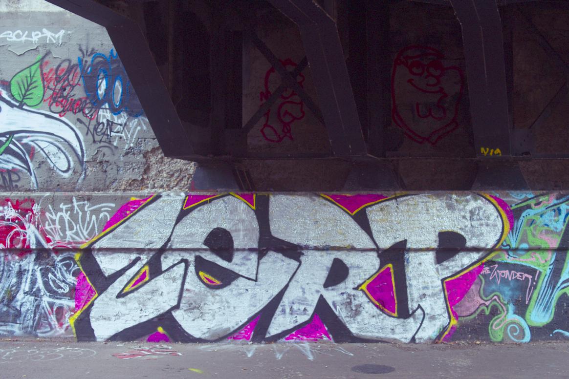 More stylized burner that says "ZERP". Interesting shadow above it from the bridge.