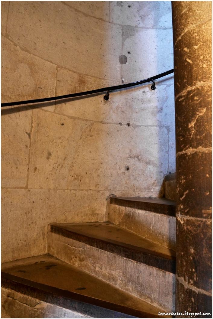 Ansicht einer schmalen Wendeltreppe