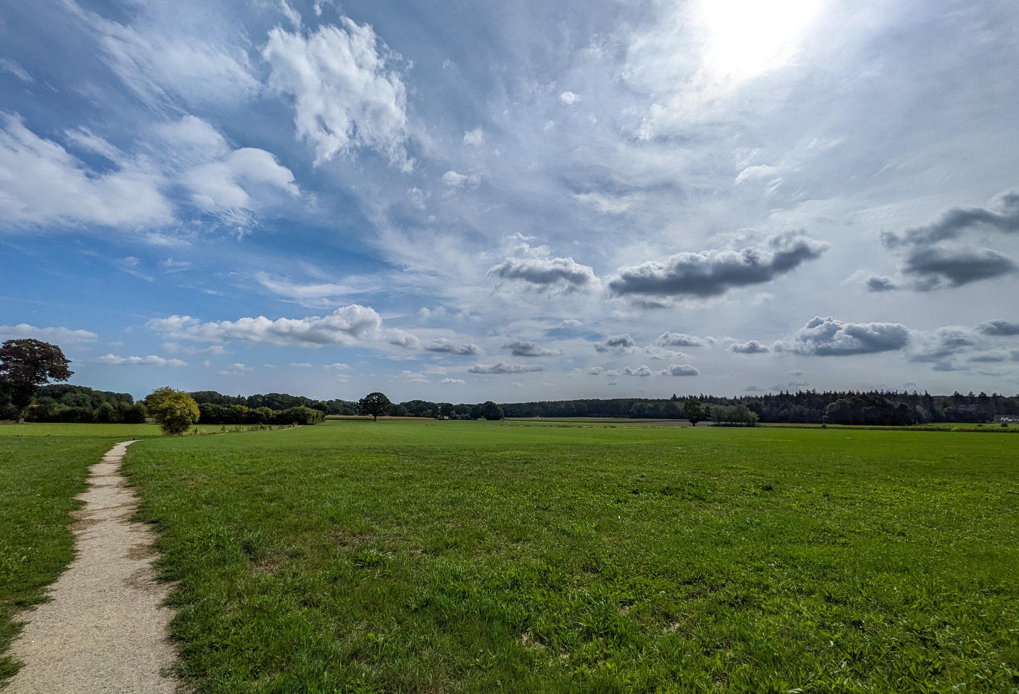 Landschap met wolkenlucht