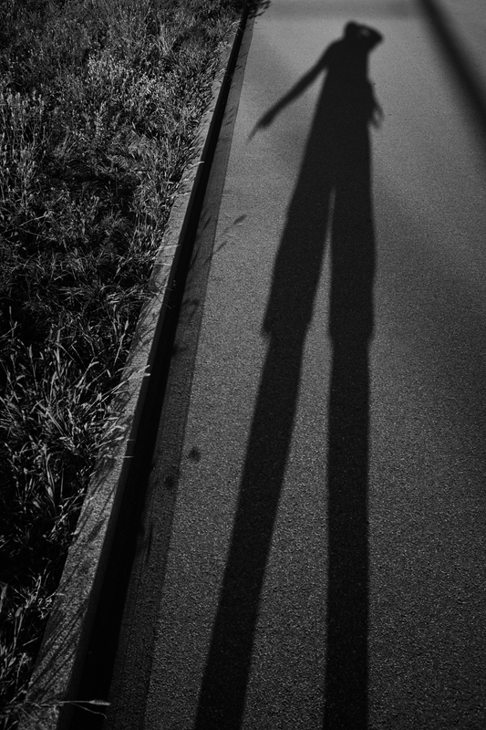 zuerich zuricum x100f fujifilm photography slim jim shadow ombre schatten altstetten kreis9