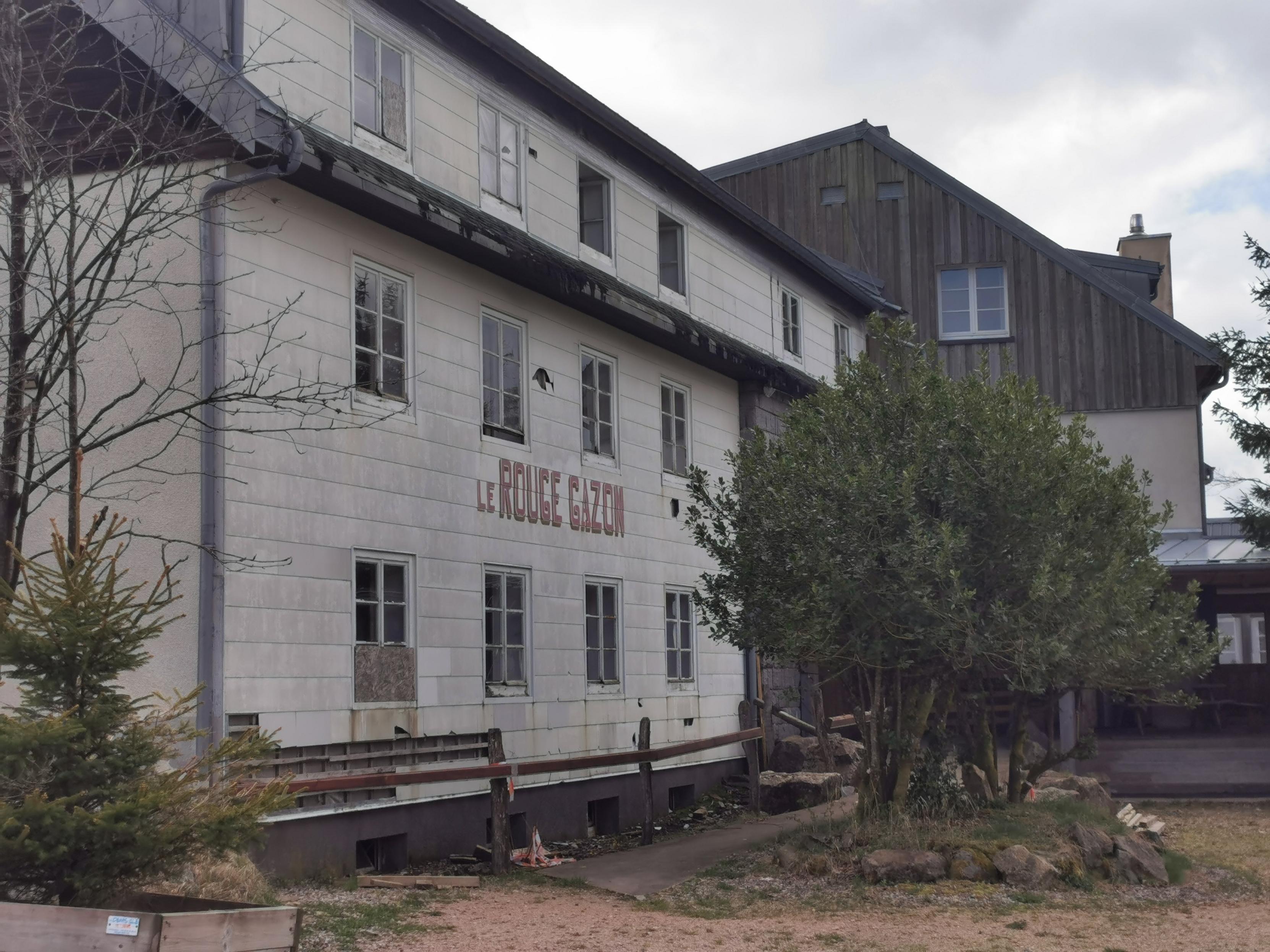Auberge des Hautes Vosges fermée. Ambiance entre morosité et inquiétude à la Shining!