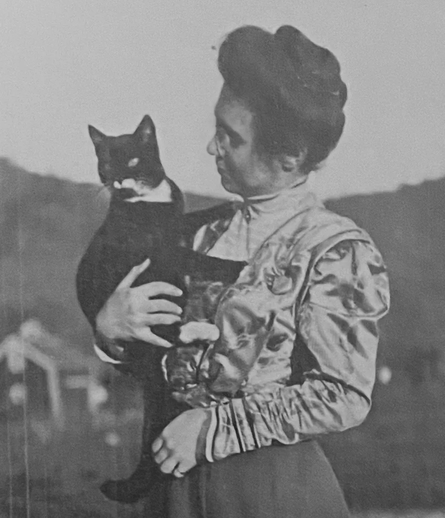 Mother, I have business elsewhere. Photo from my collection, no date/i
